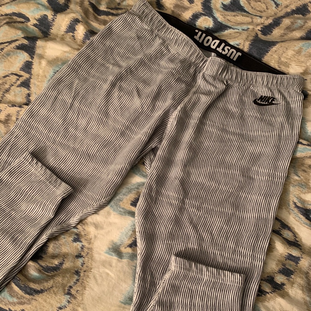 Nike leggings